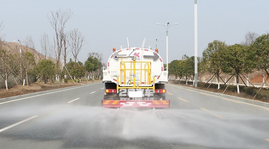 專底灑水車后灑 專底灑水車后灑